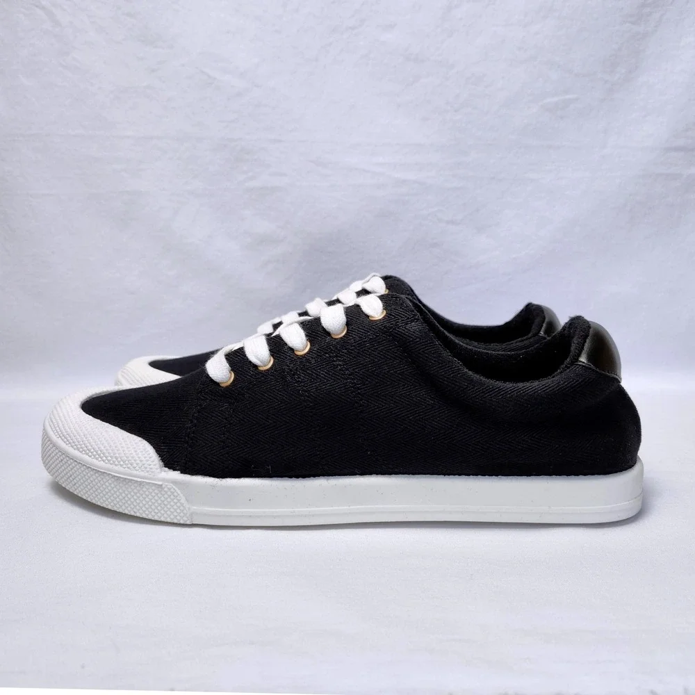 NEW ROXY PIERVIEW CANVAS LACE UP SNEAKERS‎ LOW TOP SHOES WOMENS 10 BLACK WHITE